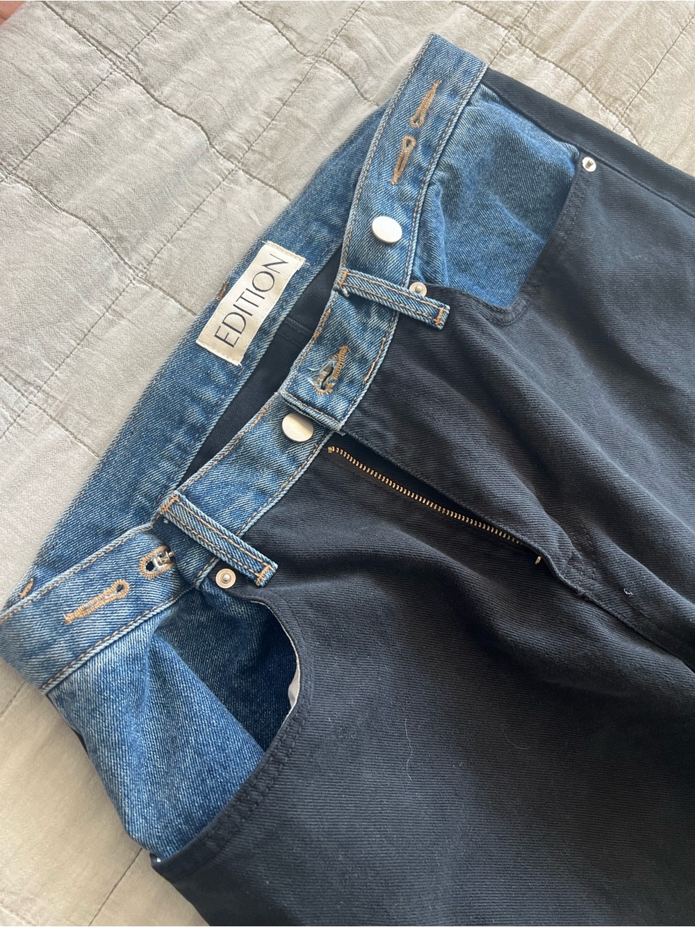 The Frankie Shop HAYLA CONTRAST DENIM PANTS - BLACK/BLUE - Picture 3 of 5